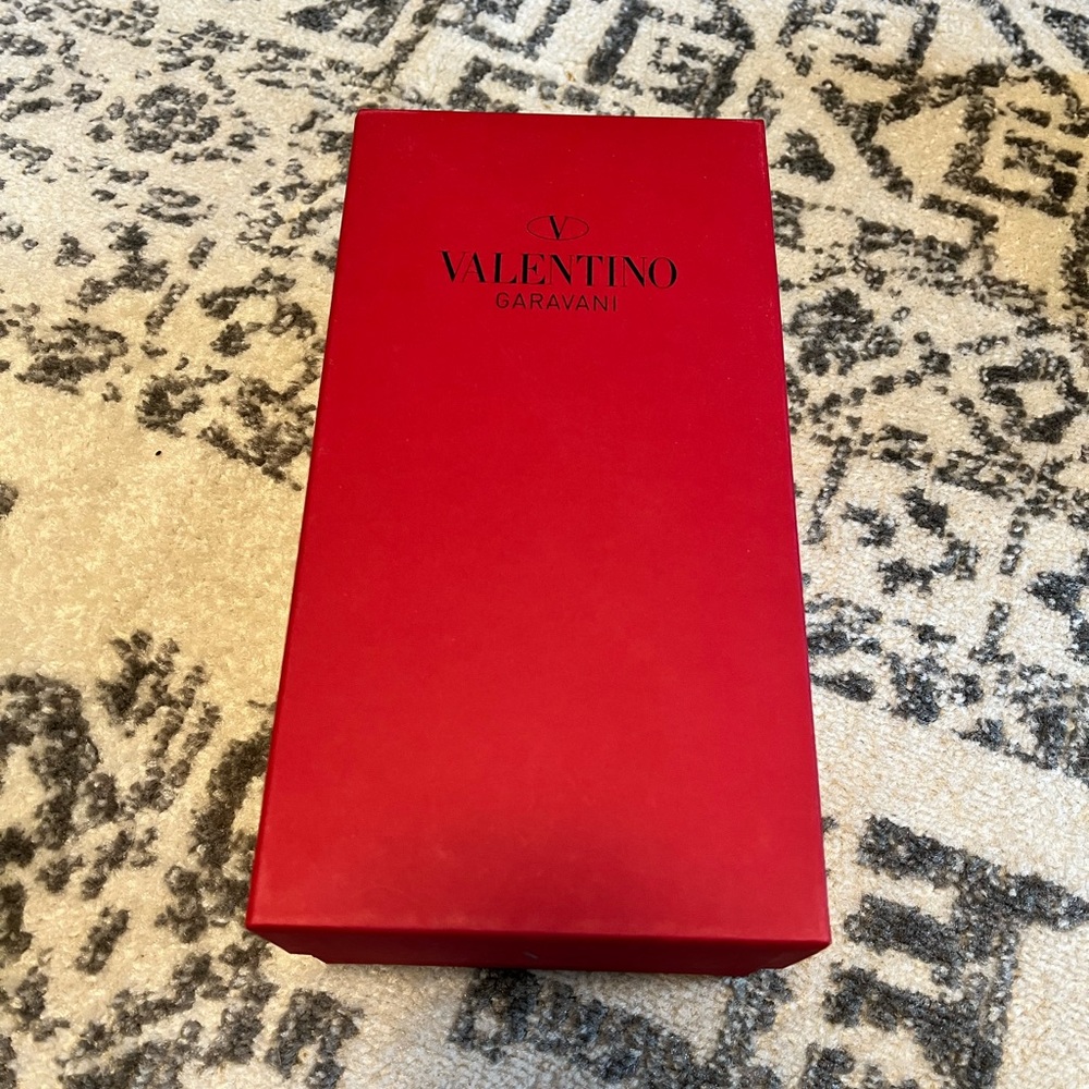 Valentino Garavani box